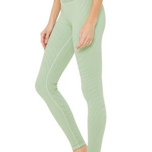 Alo high waist airbrush legging NWT s pistachio